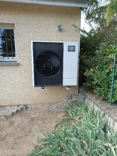 Module hydraulique intérieur Mitsubishi Zubadan avec ballon ECS 200 L intégré